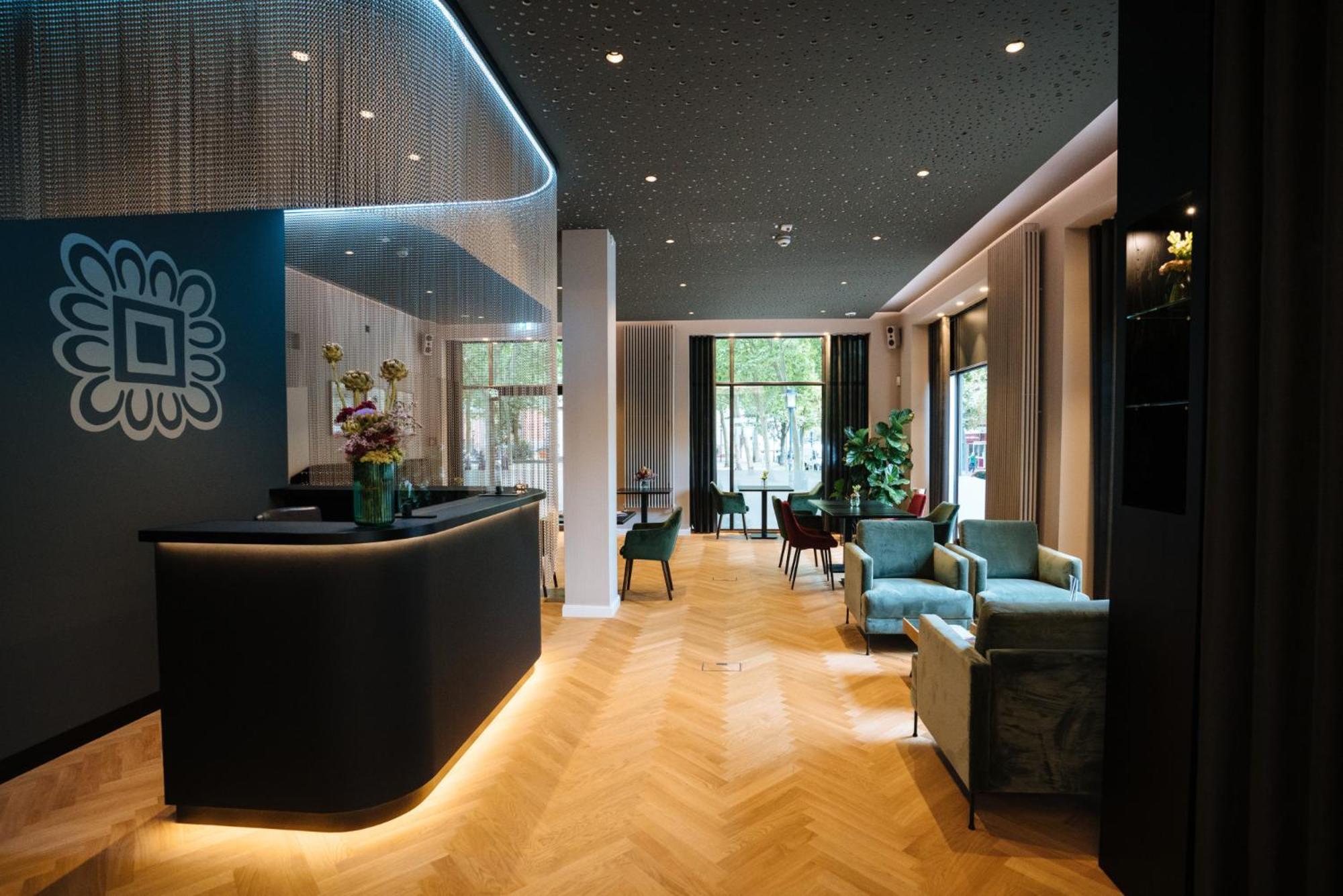 Hotel Esplanade Saarbrücken Esterno foto