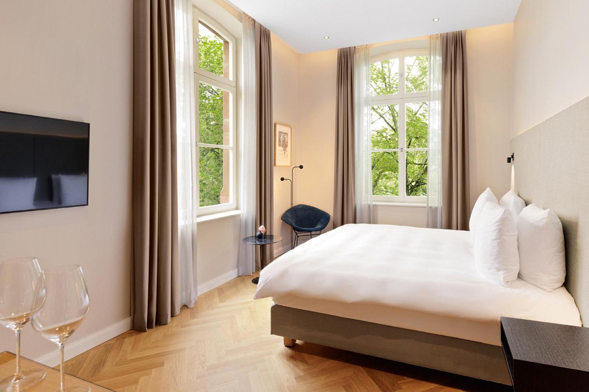 Hotel Esplanade Saarbrücken Esterno foto